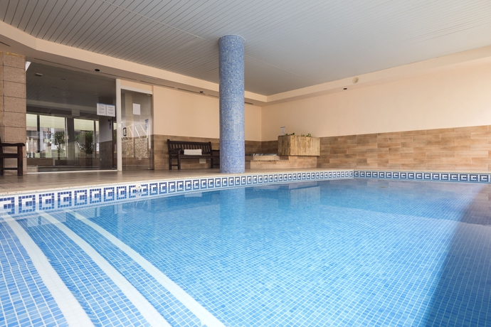 Imagen de la piscina del Aparthotel Green Garden Aparthotel. Foto 16