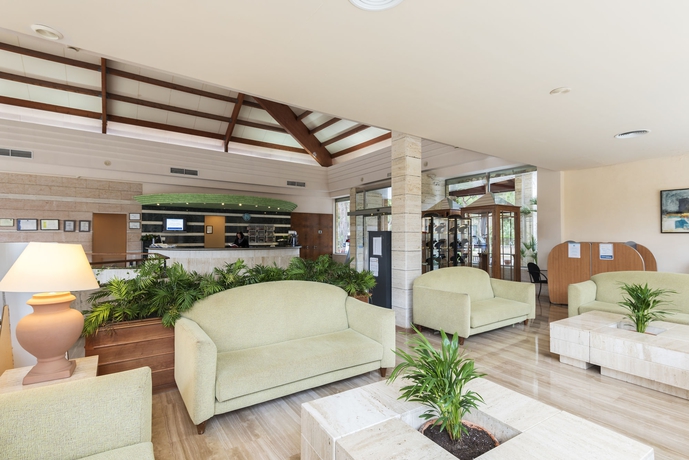 Imagen de los interiores del Aparthotel Green Garden Aparthotel. Foto 11