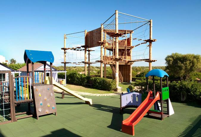 Imagen de los interiores del Aparthotel Grupotel Club Turquesa Mar. Foto 4