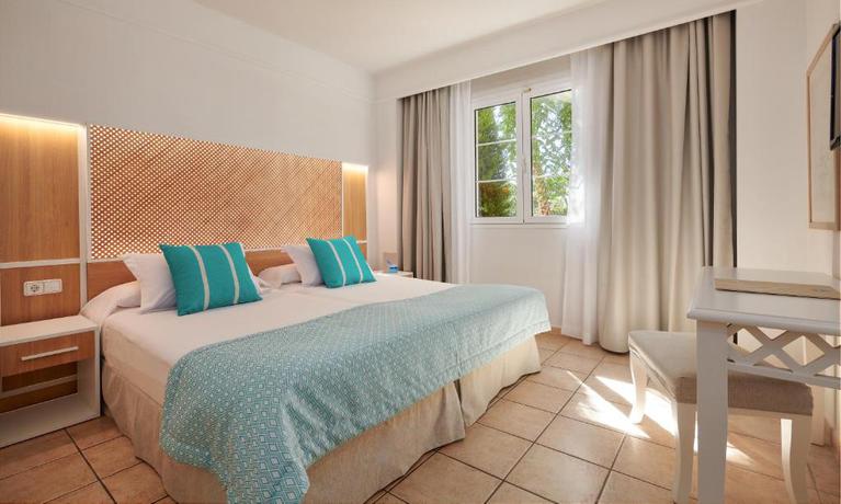 Imagen de la habitación del Aparthotel Grupotel Club Turquesa Mar. Foto 2