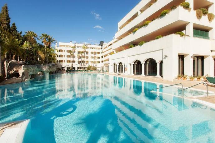 Imagen general del Aparthotel Guadalpin Suites, Marbella. Foto 1