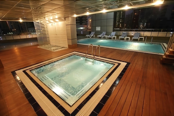 Imagen de la piscina del Aparthotel Gulf Oasis Hotel Apartments. Foto 19