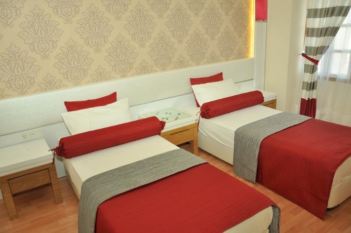 Imagen general del Aparthotel Gurol. Foto 11