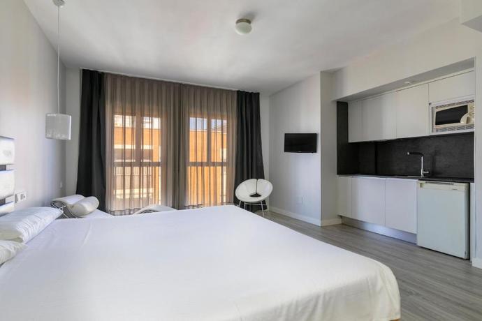 Imagen de la habitación del Aparthotel H-A Hotel Quo Eraso. Foto 6