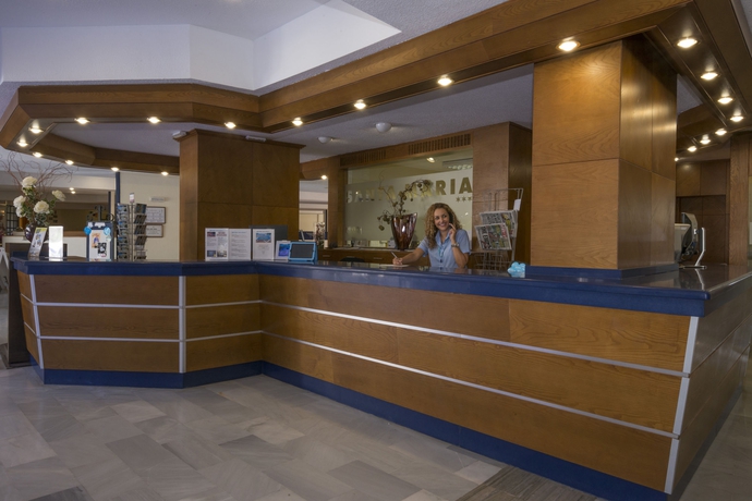 Imagen de los interiores del Aparthotel HOVIMA Santa Maria. Foto 9