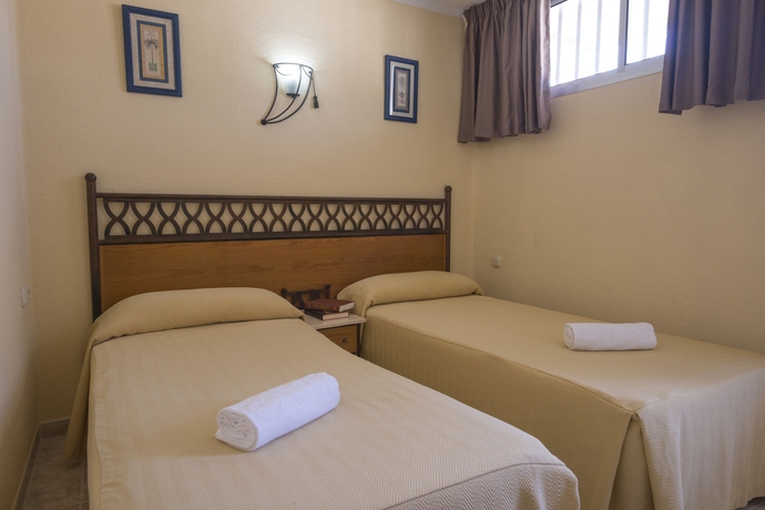 Imagen de la habitación del Aparthotel HOVIMA Santa Maria. Foto 5