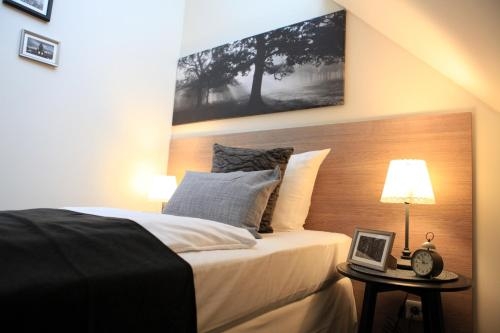 Imagen de la habitación del Aparthotel Hamburg Room. Foto 8