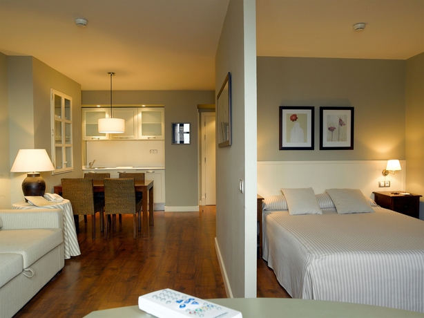 Imagen de la habitación del Aparthotel Hg Cerler. Foto 10