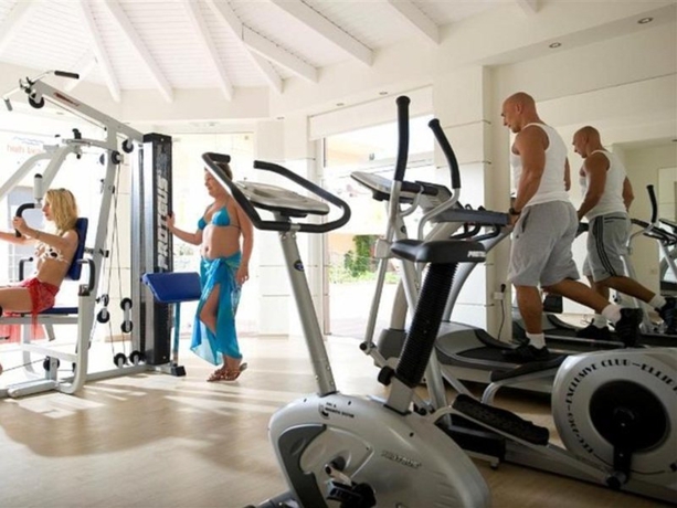 Imagen general del Aparthotel High Beach White. Foto 4