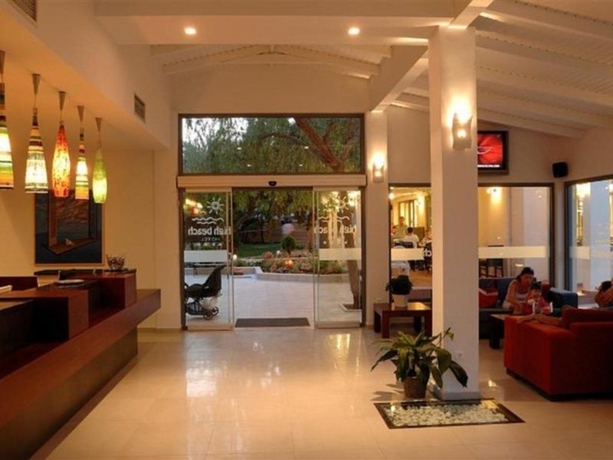 Imagen general del Aparthotel High Beach White. Foto 5