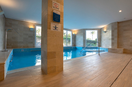 Imagen de la piscina del Aparthotel Hipotels Dunas Cala Millor. Foto 15