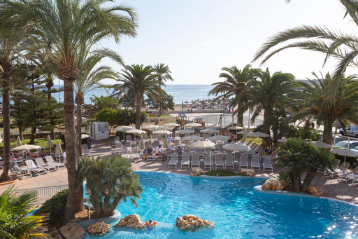 Imagen de la piscina del Aparthotel Hipotels Dunas Cala Millor. Foto 17