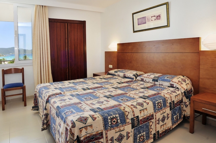 Imagen de la habitación del Aparthotel Hipotels Mercedes. Foto 3