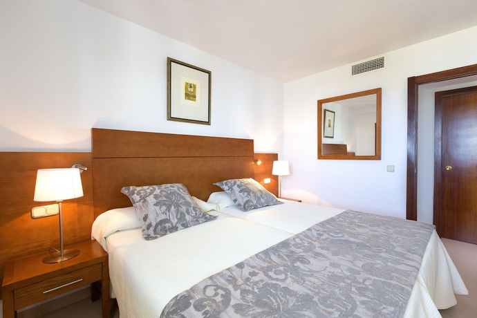 Imagen de la habitación del Aparthotel Hipotels Mercedes. Foto 7