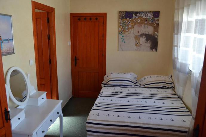 Imagen general del Aparthotel Hof van Holland Carihuela. Foto 11
