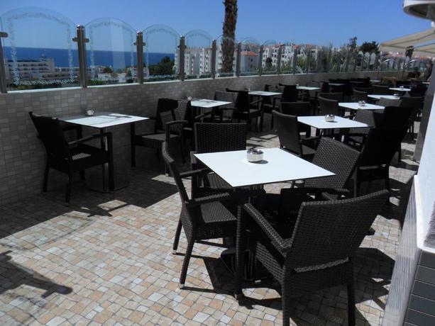 Imagen general del Aparthotel Hotel Apartamento Brisa Sol. Foto 18