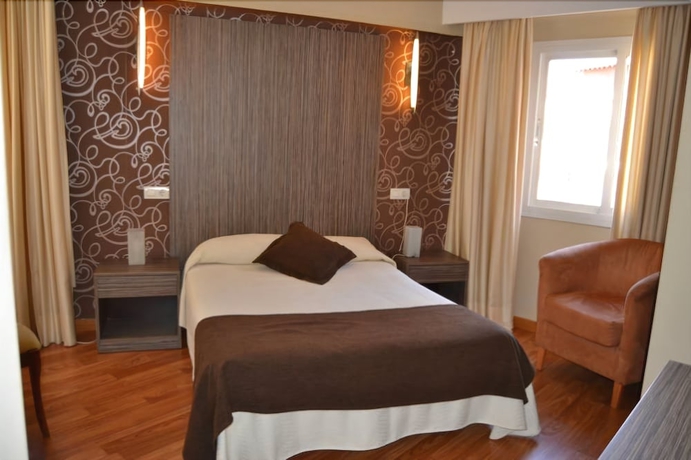 Imagen de la habitación del Aparthotel Hotel Costamar. Foto 12