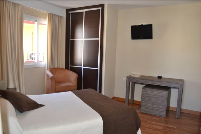 Imagen de la habitación del Aparthotel Hotel Costamar. Foto 15