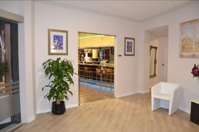 Imagen de los interiores del Aparthotel Hotel Costamar. Foto 18