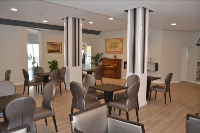 Imagen del bar/restaurante del Aparthotel Hotel Costamar. Foto 8