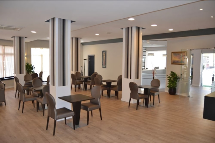 Imagen del bar/restaurante del Aparthotel Hotel Costamar. Foto 9