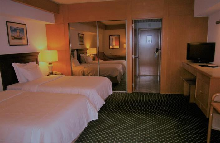 Imagen de la habitación del Aparthotel Hotel Estoril Eden. Foto 7