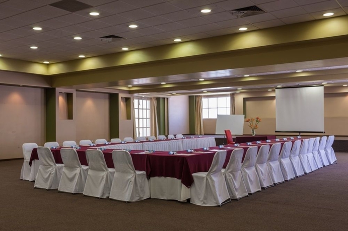 Imagen de los interiores del Aparthotel Hotel Parador Zacatecas. Foto 13