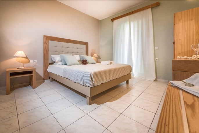 Imagen de la habitación del Aparthotel Hotel Plessas Palace. Foto 7