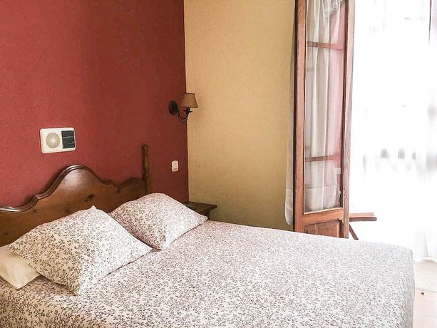 Imagen de la habitación del Aparthotel Hotel Puerto De Llanes. Foto 2