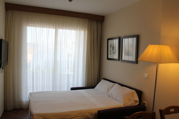 Imagen de la habitación del Aparthotel Hotel Puerto Mar. Foto 4