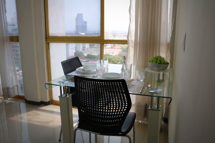 Imagen de la habitación del Aparthotel Hotel Suites Bernini. Foto 8