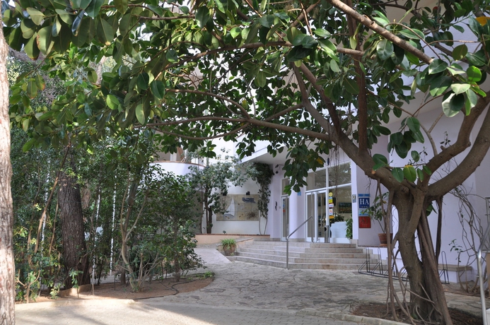 Imagen de los exteriores del Aparthotel Houm Plaza Son Rigo. Foto 9