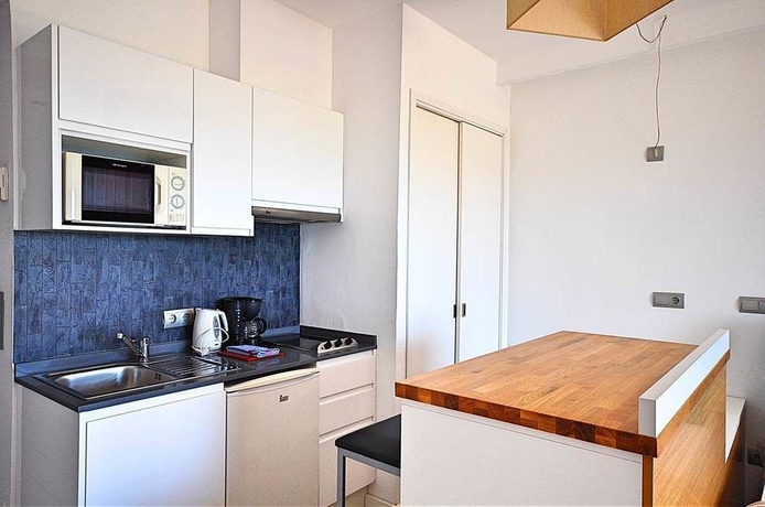Imagen de la habitación del Aparthotel Houm Plaza Son Rigo. Foto 4