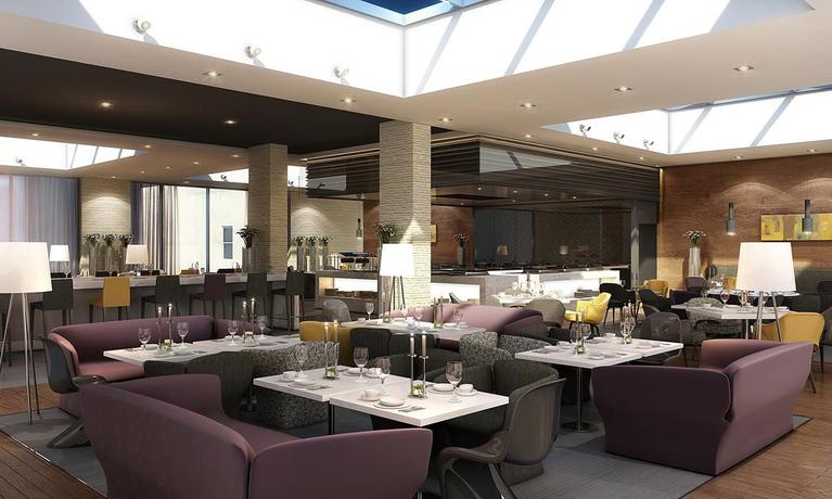 Imagen del bar/restaurante del Aparthotel Hyatt Place Dubai Wasl District. Foto 2