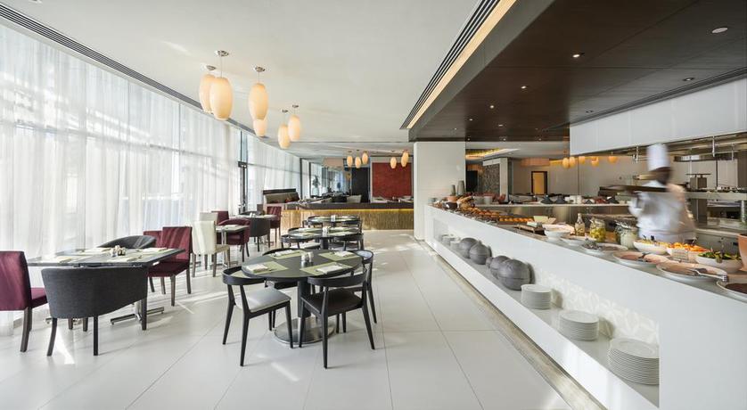 Imagen del bar/restaurante del Aparthotel Hyatt Place Dubai Wasl District. Foto 3