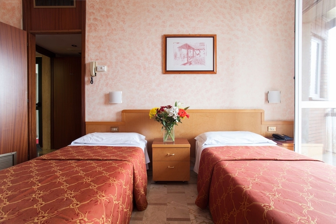 Imagen de la habitación del Aparthotel Ih Hotels Milano Argonne Park. Foto 8