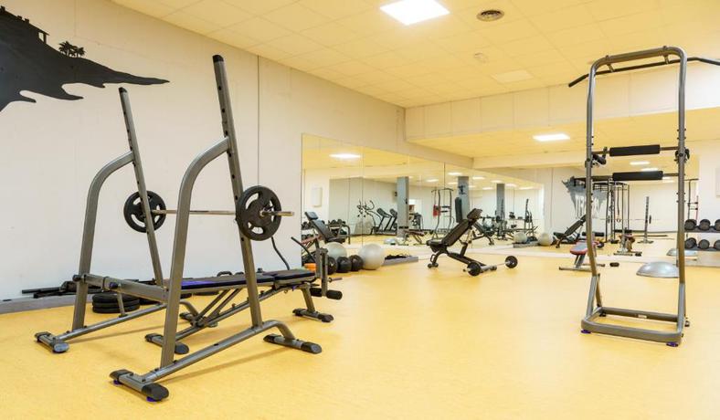Imagen de los interiores del Aparthotel Ilunion Sancti Petri. Foto 12