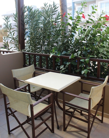 Imagen de los exteriores del Aparthotel Indigo Mare Hotel Apartments. Foto 11