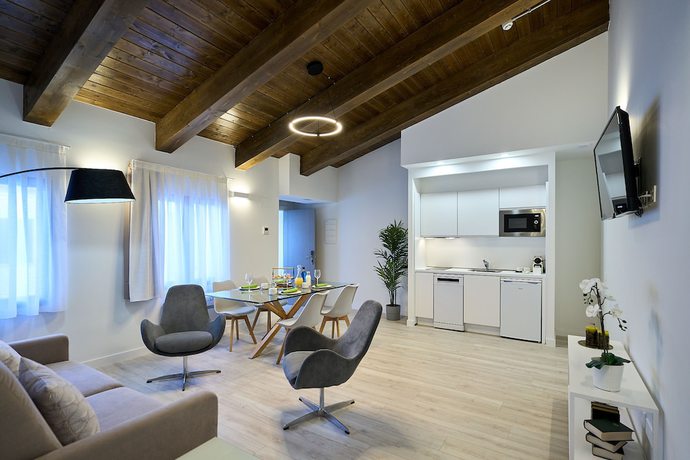 Imagen general del Aparthotel Ines Luna Suites. Foto 1