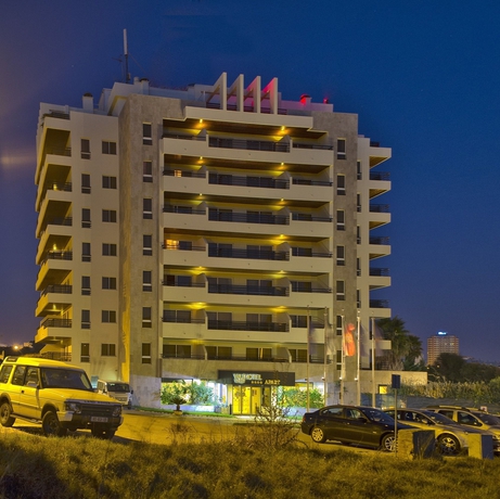 Imagen de los exteriores del Aparthotel Interpass Vauhotel. Foto 8