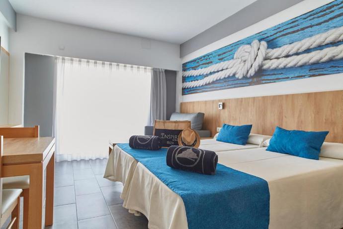 Imagen de la habitación del Aparthotel Invisa Casa Luis. Foto 6