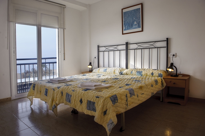 Imagen de la habitación del Aparthotel Iris, Malgrat de Mar. Foto 3