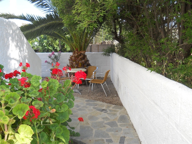 Imagen de los exteriores del Aparthotel Joanna Hotel, Patmos. Foto 13