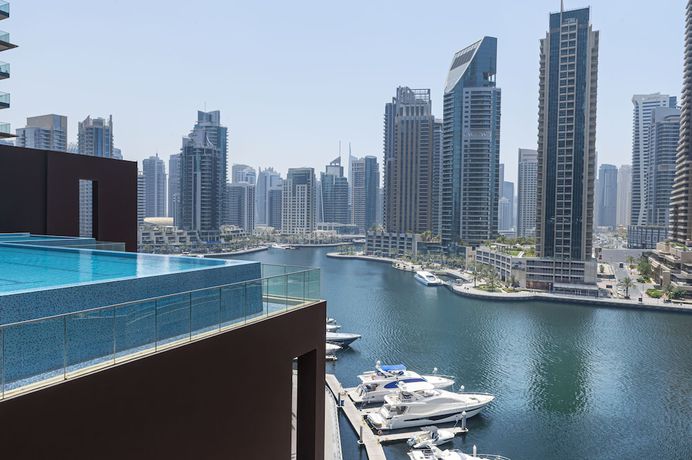 Imagen de la piscina del Aparthotel Jumeirah Living Marina Gate. Foto 12