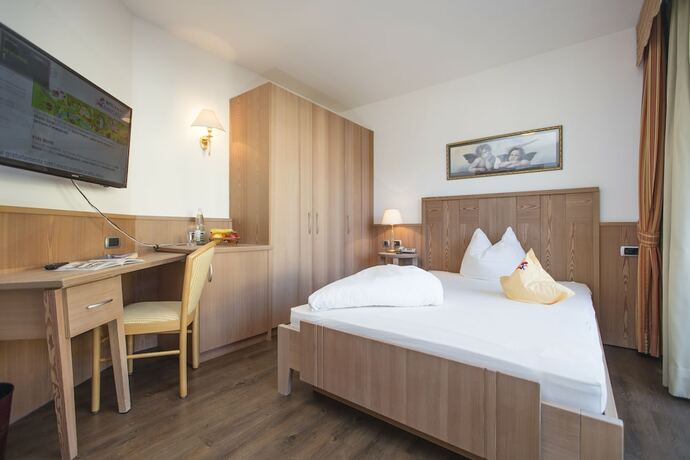 Imagen general del Aparthotel KRONPLATZ Luxury House. Foto 5