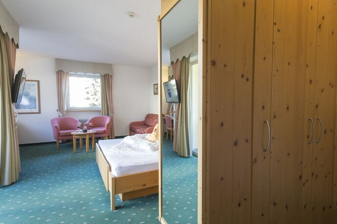 Imagen de la habitación del Aparthotel KRONPLATZ Luxury House. Foto 16
