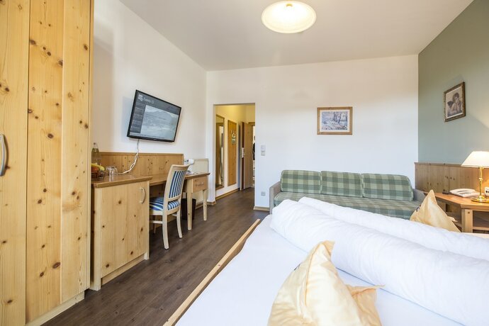 Imagen de la habitación del Aparthotel KRONPLATZ Luxury House. Foto 23