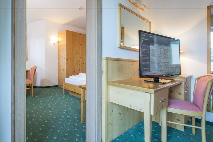 Imagen de la habitación del Aparthotel KRONPLATZ Luxury House. Foto 29