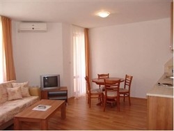 Imagen de la habitación del Aparthotel Kasandra. Foto 2