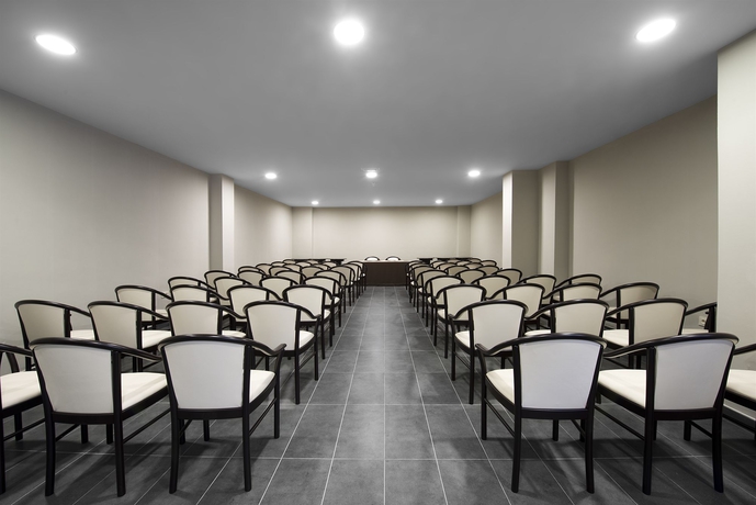 Imagen de los interiores del Aparthotel Kn Columbus. Foto 7